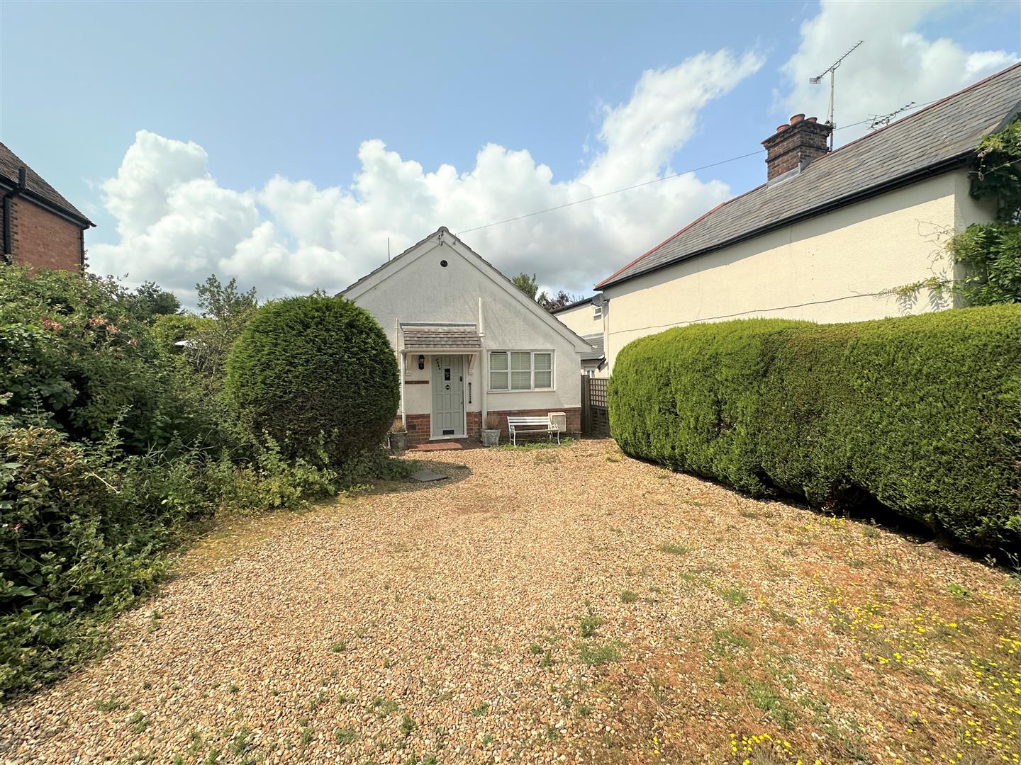 Trueman & Grundy Estate Agents Farnham, selling property in Farnham, Surrey and throughout